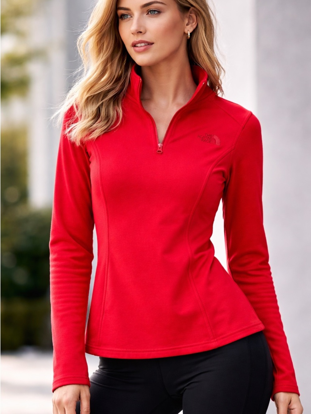 The North Face Women’s Bright Red Quarter Zip Pullover XS